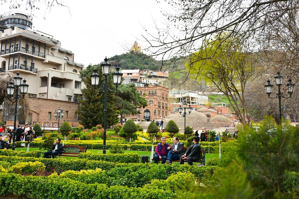 Apartment on Botanikuri Tbilisi Bagian luar foto