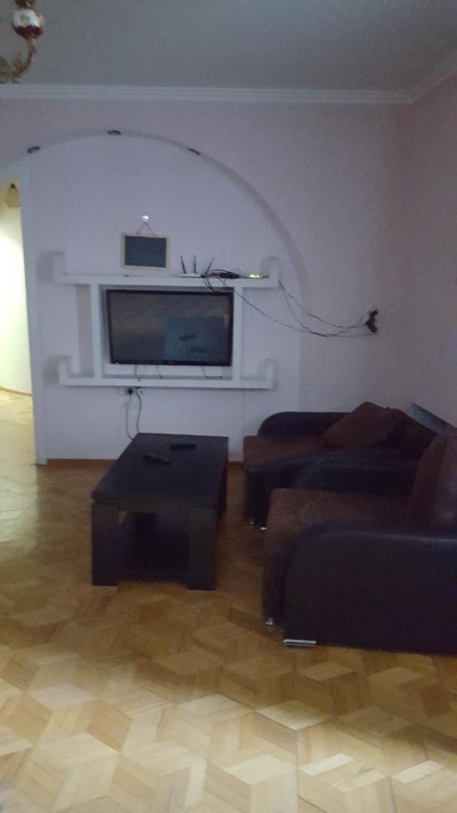 Apartment on Botanikuri Tbilisi Bagian luar foto