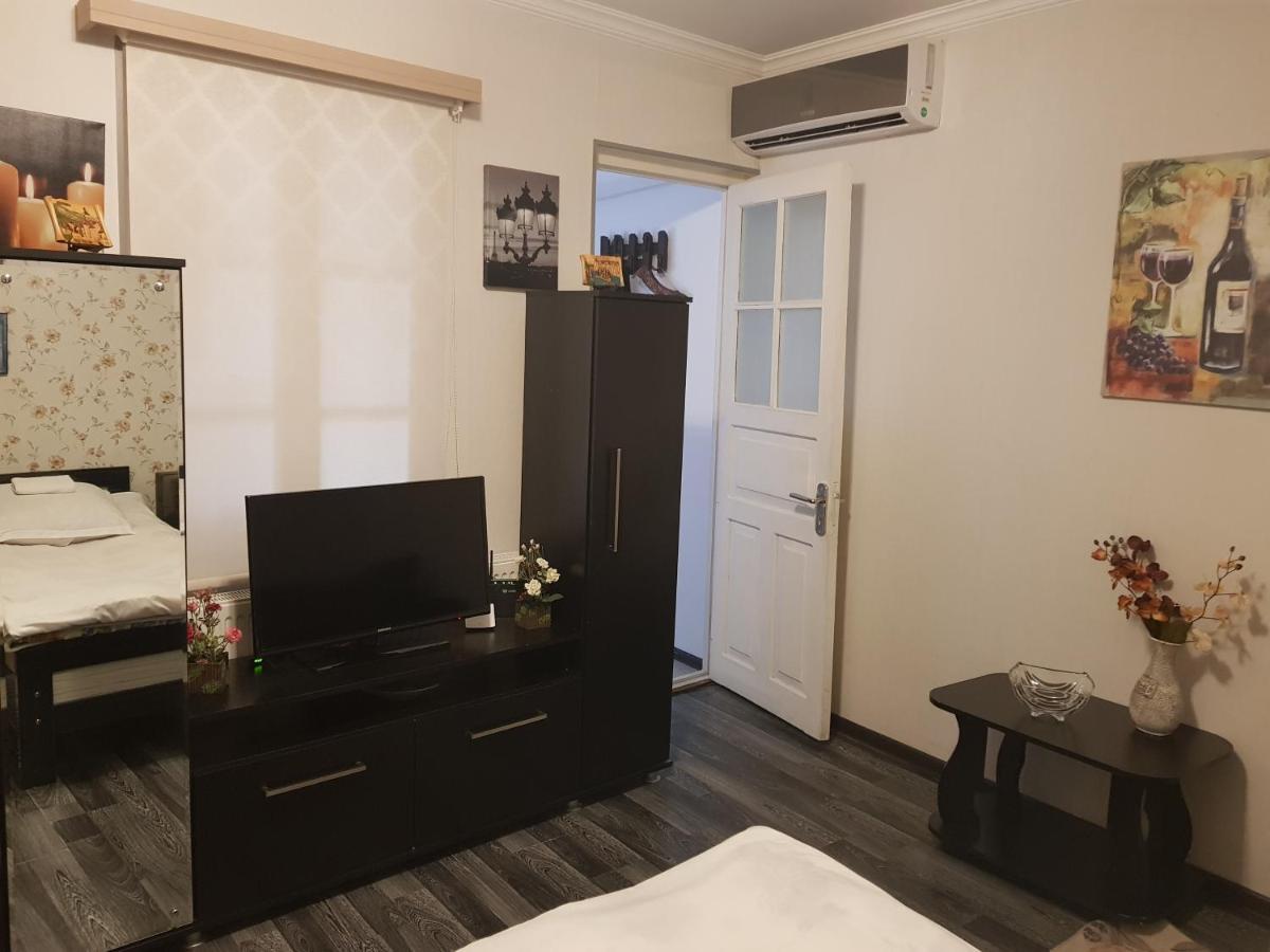 Apartment on Botanikuri Tbilisi Bagian luar foto